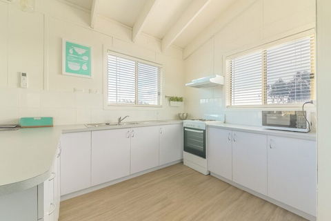63 Marlin By Smiths Beach - Tourism Brisbane 3