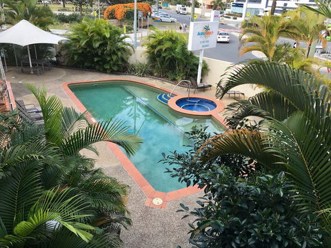 Broadbeach Private Apt With CHA - Tourism Brisbane 4