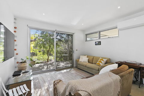 Bristlebird - Rejuvenate Stays - Tourism Brisbane 5