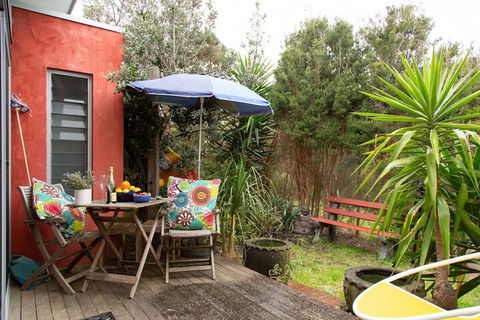 Smith Beach Getaways Beachwood Garden Studio - Tourism Brisbane 4