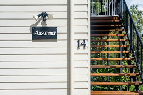 Austinmer - Cannonvale - Tourism Brisbane 2