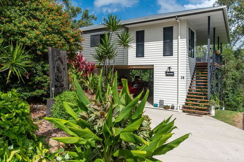 Austinmer - Cannonvale - Tourism Brisbane 4