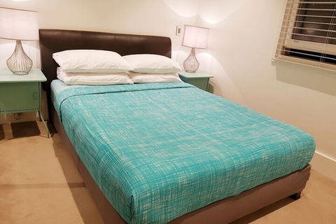 Darling Harbour Modern 2 Bedroom Terrace - Tourism Brisbane 3
