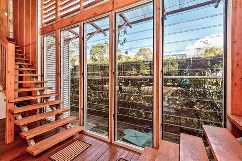 The Birdcage - Tourism Brisbane 6