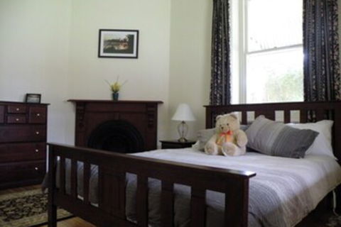 Thalia Getaway Villa - Tourism Brisbane 6