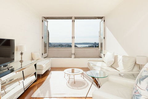 Stunning Sydney Harbour Views - Tourism Brisbane 1