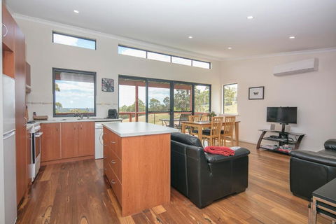 Karrak Reach Forest Retreat - Tourism Brisbane 2