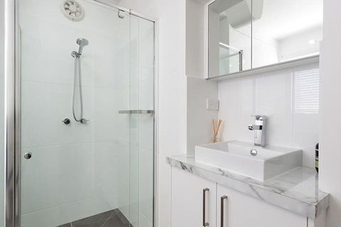 Understated Elegance Affordable Luxury - Brisbane Tourism 4