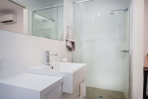 Albury Yalandra Apartment 2 - Tourism Brisbane 3