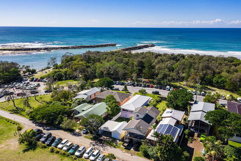 Sunset Beach - Brisbane Tourism 2