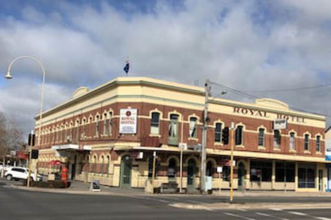 Royal Hotel - Tourism Brisbane 0