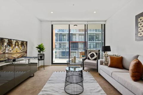 HomeHotel Waterside Luxury & New Residences - Tourism Brisbane 0