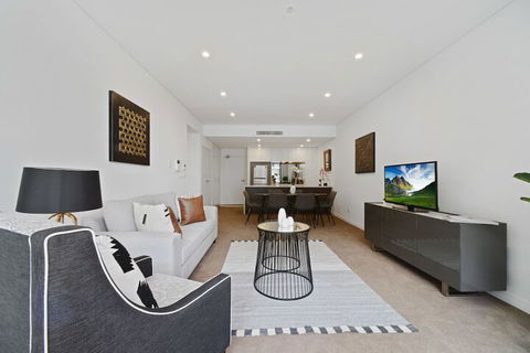 HomeHotel Waterside Luxury & New Residences - Tourism Brisbane 3