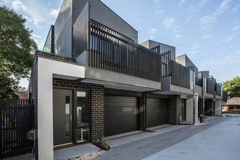 89 Fancy Doncaster Home - Tourism Brisbane 1