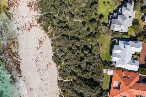 Beachfront House - Tourism Brisbane 4