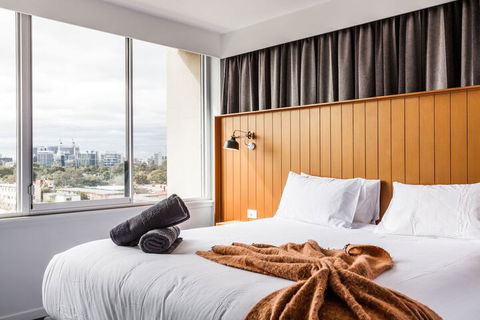 Exquisite 2 Bedroom Beach City Views - Brisbane Tourism 7