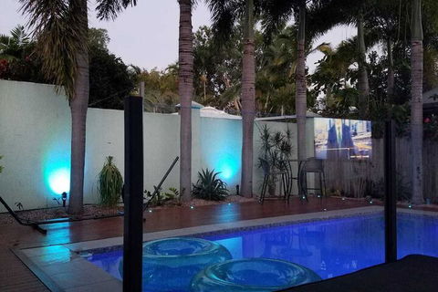 Beach Bliss Queen Bed BBQ Pool Netflix - Tourism Brisbane 6