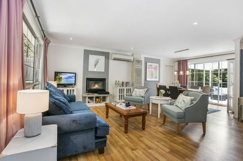Swanbrook - Brisbane Tourism 3