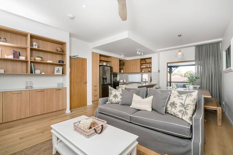 A PERFECT STAY - Luxe & Bloom - Tourism Brisbane 4