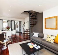 Spacious City 2 BR House Fit 6 PP - Tourism Brisbane