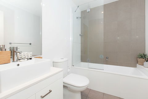 Redfern One Bedroom Apartment With Views - Tourism Brisbane 1