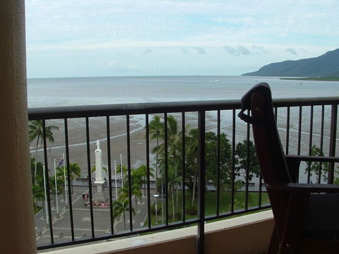 Cairns Apartment Esplanade Ocean Views - Brisbane Tourism 0