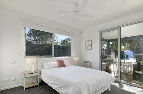 Pukeko Beach House - Tourism Brisbane 3