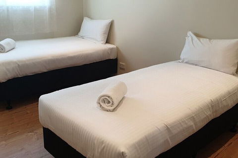 The Bay Apartment - Brisbane Tourism 4