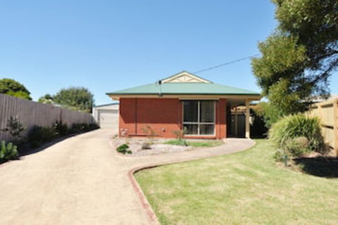 Serrell By THE SEA Free Wifi PET Friendly - Tourism Brisbane 0