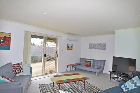 Serrell By THE SEA Free Wifi PET Friendly - Tourism Brisbane 2