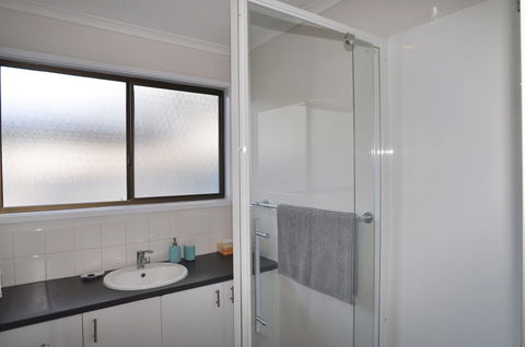 Kyeema Free Wifi & Netflix PET Friendly - Brisbane Tourism 2
