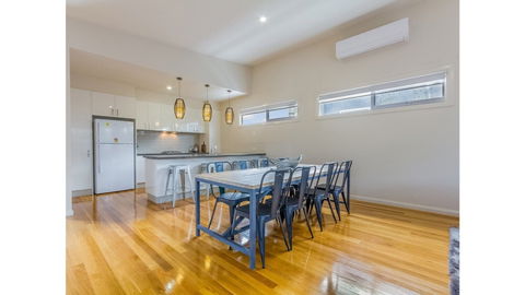 Sail Away Inlet Side - Tourism Brisbane 0