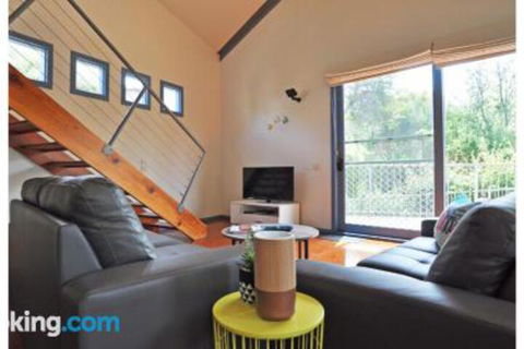 Surf Sounds Free Wifi PET Friendly Surf Side! - Tourism Brisbane 7