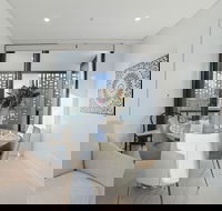 HomeHotel Boutique  Luxurious Apartment Super Clean - Brisbane Tourism