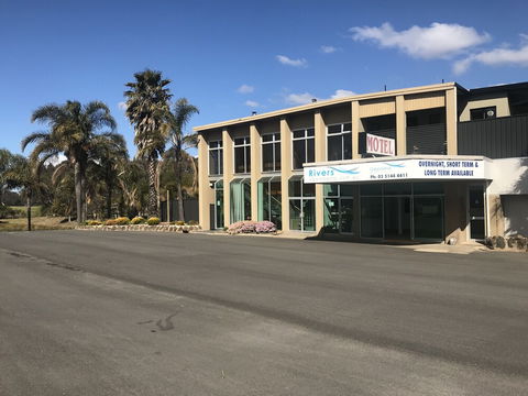 Rivers Apartments & Motel Sale Gippsland - Brisbane Tourism 6