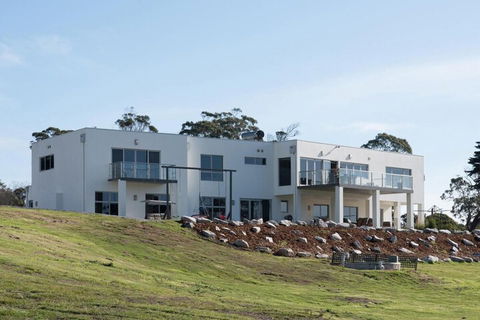 Paradise Point Tamar Valley Residence With Pool - Tourism Brisbane 4