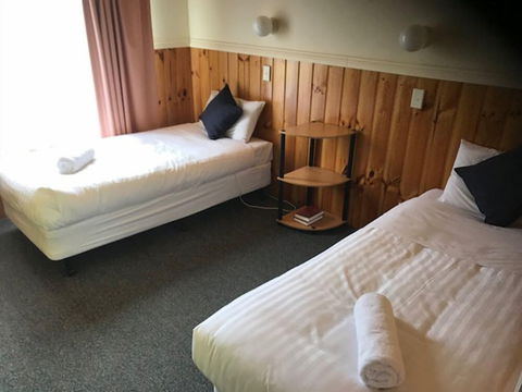 Kellraine Holiday Units - Brisbane Tourism 3