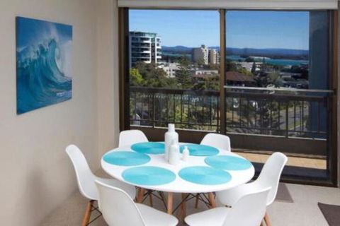 Pinnacle Unit 701 45 49 Head Street - Tourism Brisbane 4