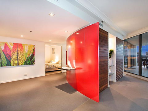 Seascape Apartments Unit 1201 Luxury Apartment With Views Of The Gold Coast & Hinterland - Tourism Brisbane 4