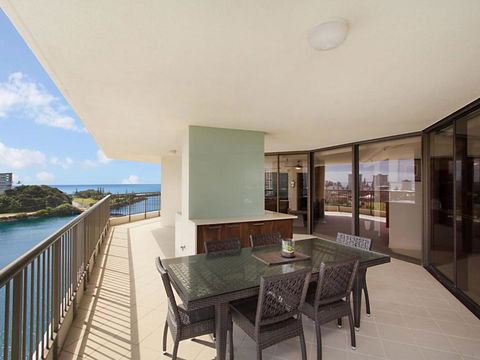 Seascape Apartments Unit 1201 Luxury Apartment With Views Of The Gold Coast & Hinterland - Tourism Brisbane 5