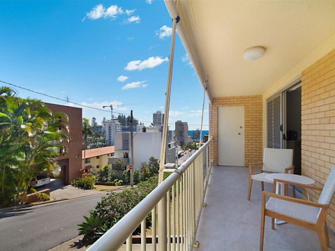 Woobera Unit 14 On The Hill Overlooking Tweed Heads & Coolangatta - Tourism Brisbane 1