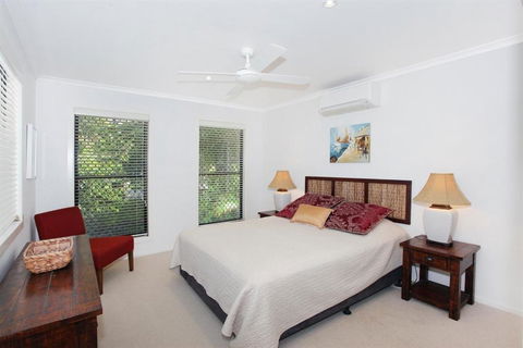 8 Springfield Avenue Pet Friendly Linen Included - Tourism Brisbane 1