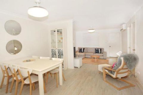 Unit 1 / 14 Tamarindus Street Marcoola Beach Pet Friendly 300 BOND Linen Supplied - Brisbane 4u 2