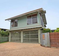 18 Northbeach Place Mudjimba Beach Pet Friendly Linen Included WIFI - Brisbane 4u
