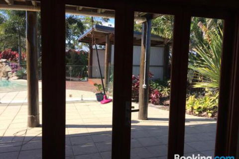 Takura Heights Modern Country Apartment With Pool Access - Brisbane Tourism 5