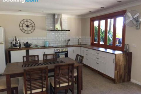 Takura Heights Modern Country Apartment With Pool Access - Brisbane Tourism 0