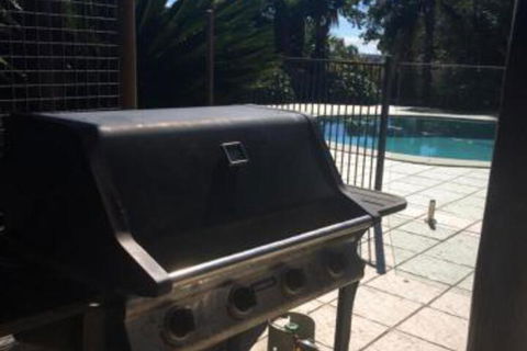 Takura Heights Modern Country Apartment With Pool Access - Brisbane Tourism 3