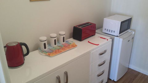 Alexander Drive B & B - Brisbane Tourism 5