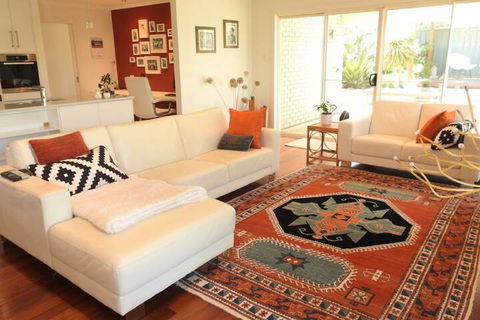 Sanctuary In The Valley - Tourism Brisbane 3