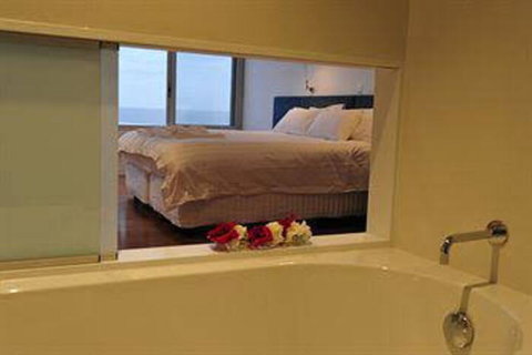 The Ocean Retreat - Brisbane Tourism 1